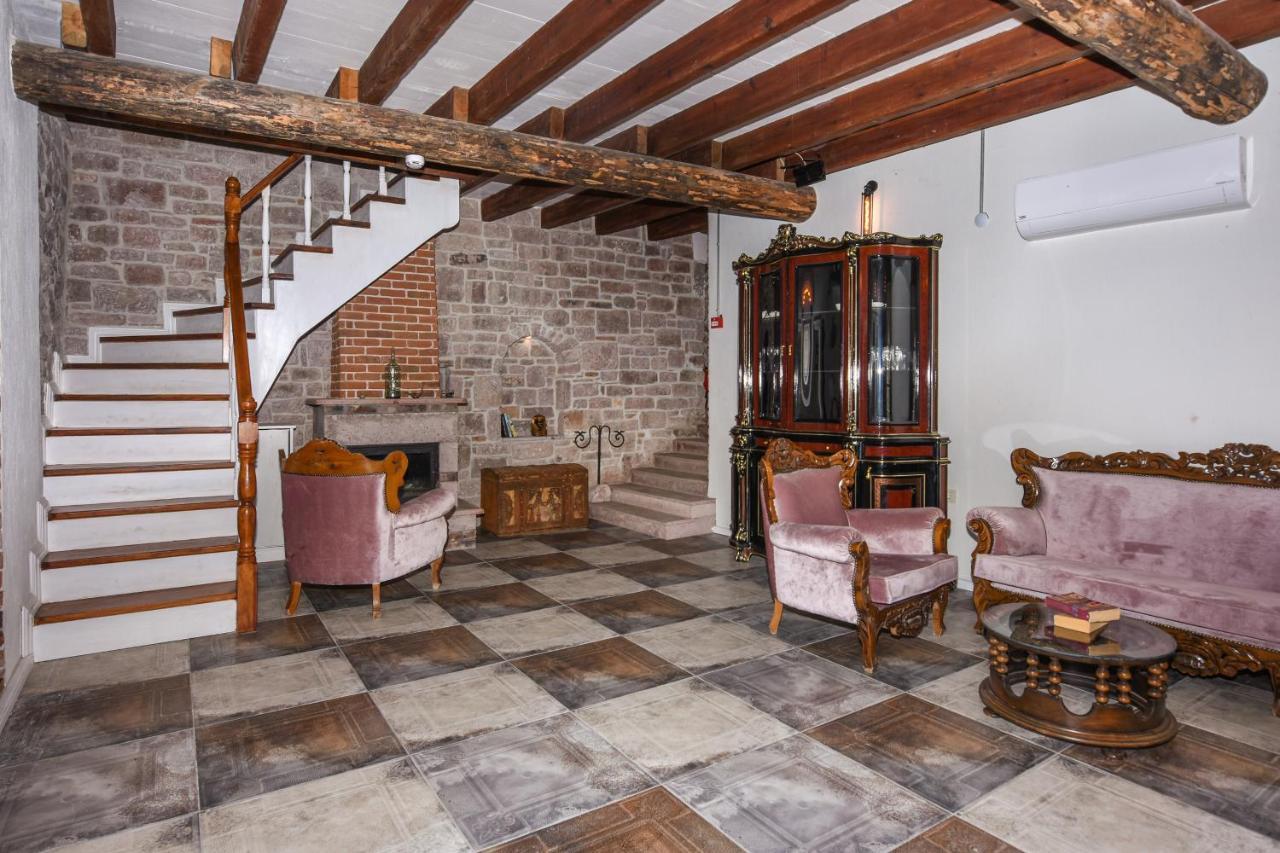 Lunaria Guest House Ayvalik Exterior photo
