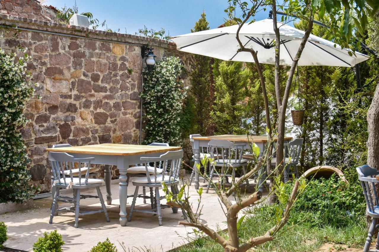 Lunaria Guest House Ayvalik Exterior photo