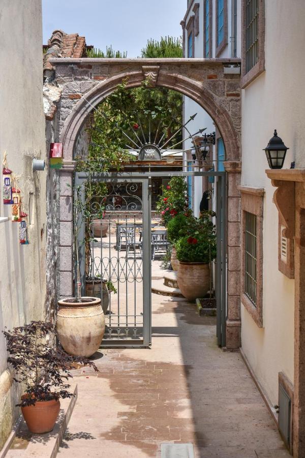 Lunaria Guest House Ayvalik Exterior photo