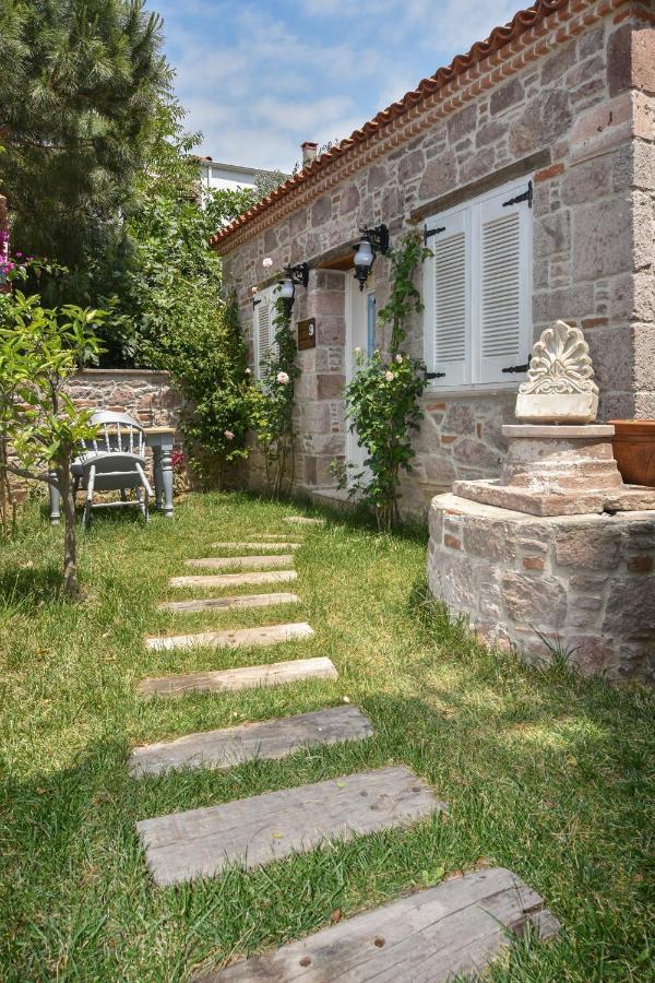 Lunaria Guest House Ayvalik Exterior photo